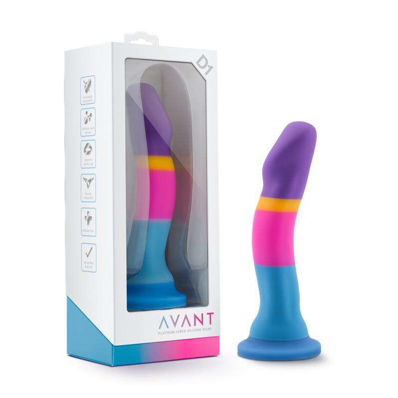 Avant - Silicone Dildo with Suction Cup - Hot 'n' Cool